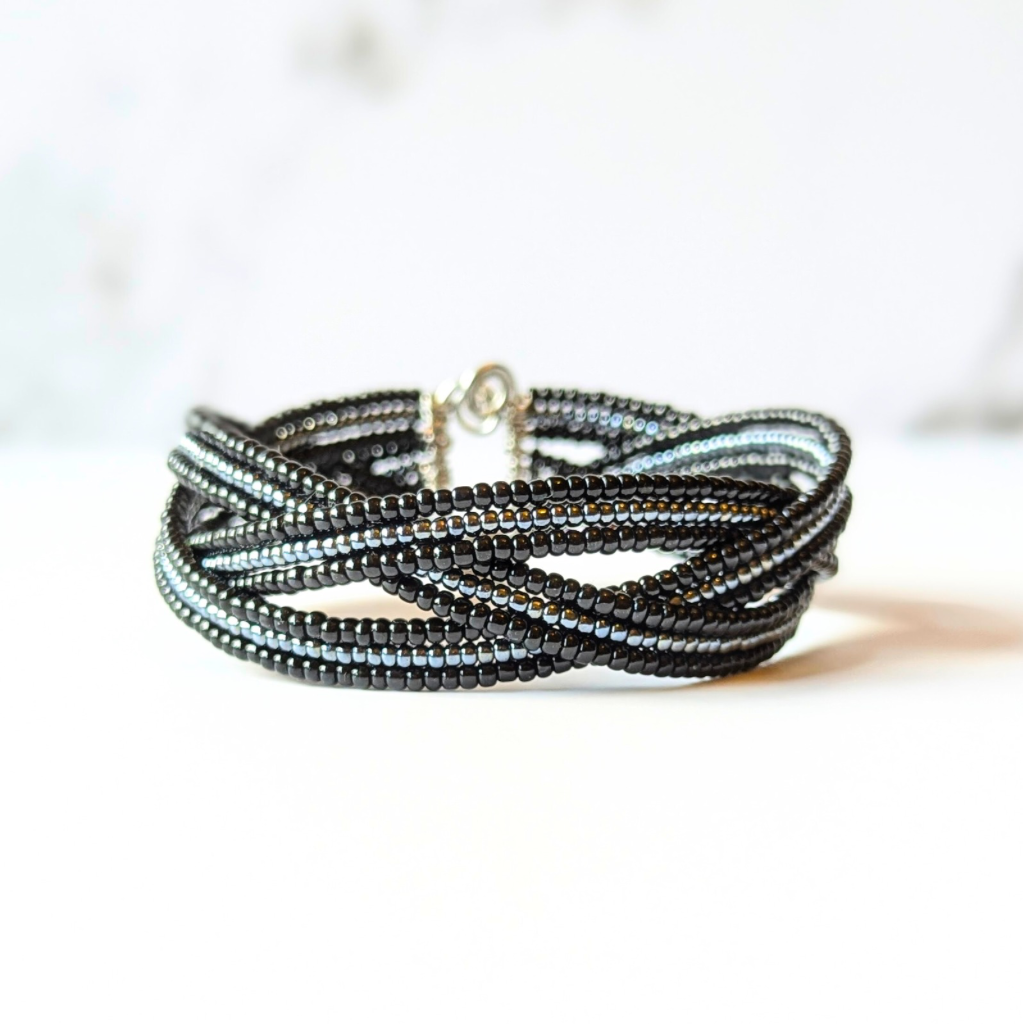 Beaded cuff bracelet - Black and purple - OOAK