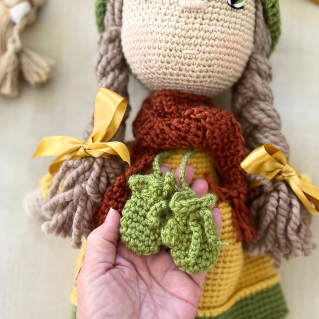 Handmade Crochet Doll Miss Olivia Amigurumi Doll/49cms