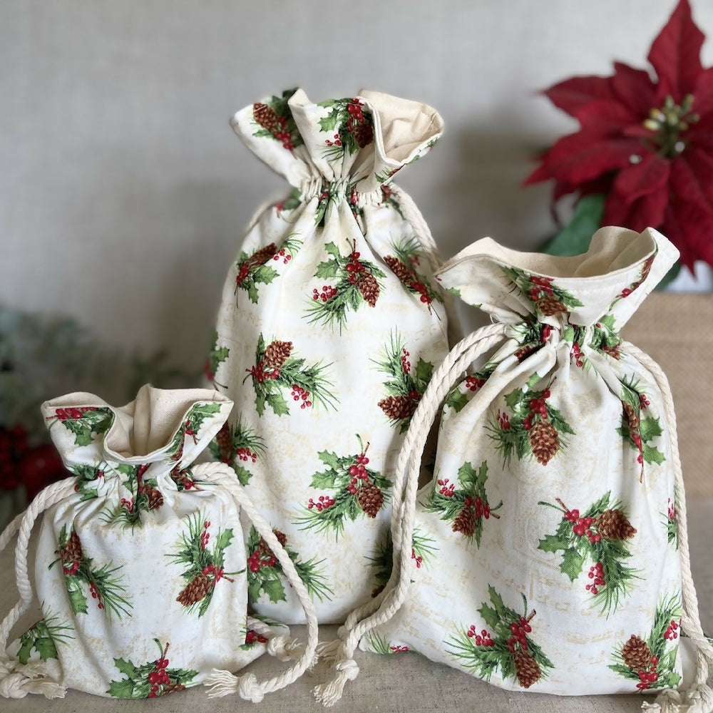 Christmas Reusable Fabric Gift Bag - Pinecones