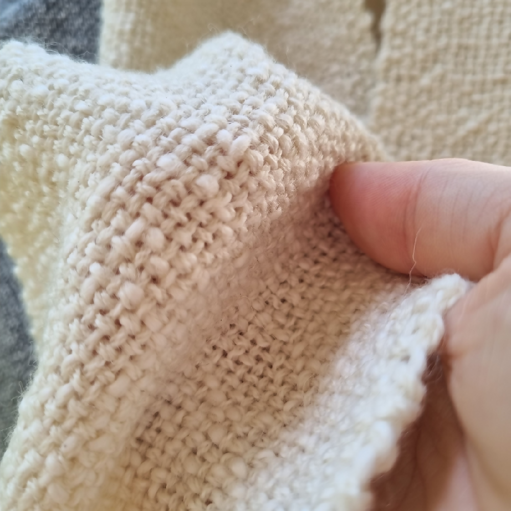 australian-artist-handmade-handwoven-cream-scarf-4