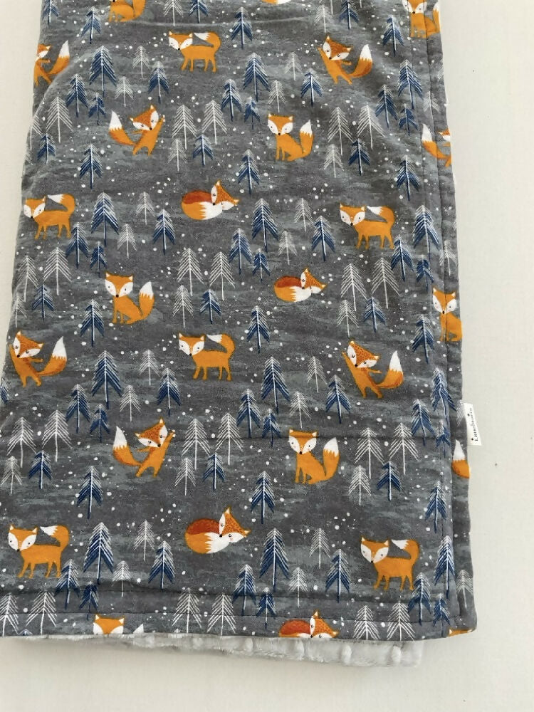 Baby Blanket / Flannelette Cotton / Minky dot / Foxes