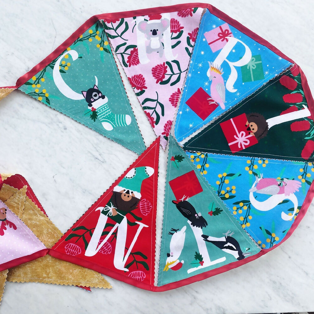 3Merry Christmas bunting