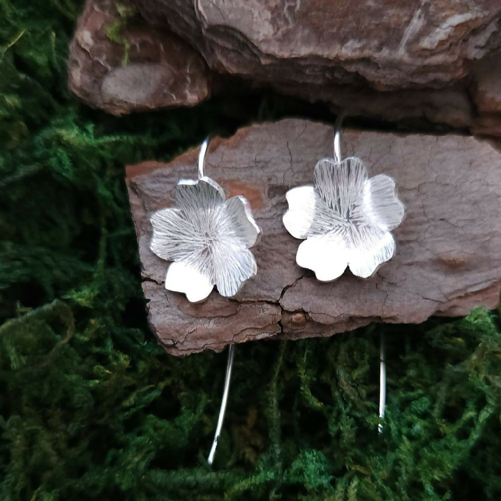 Sterling silver elegant flower earrings