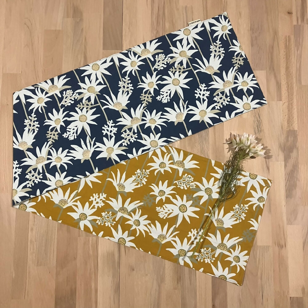 table-runner-handmade-Australia-flannel-flower_7