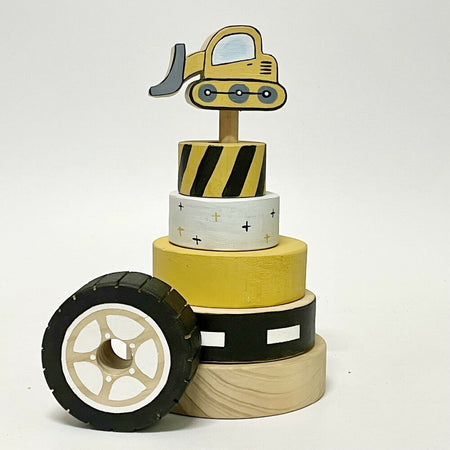 Ring stacker with digger topper.