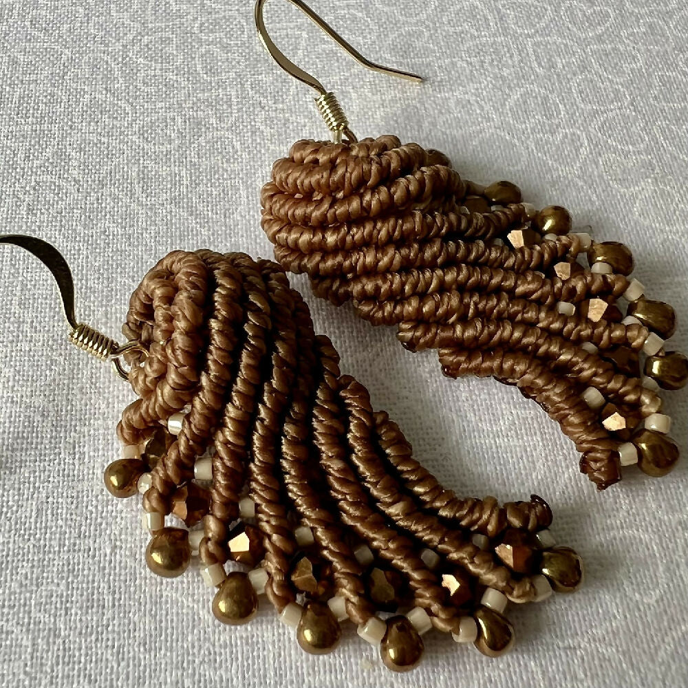 Brown Shell Micro Macrame Earrings +Free Microfibre Pouch