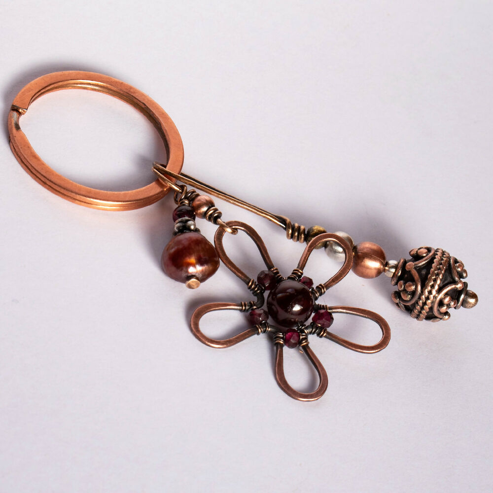 GARNET AND PEARL GEMSTONE KEYRING KEYCHAIN