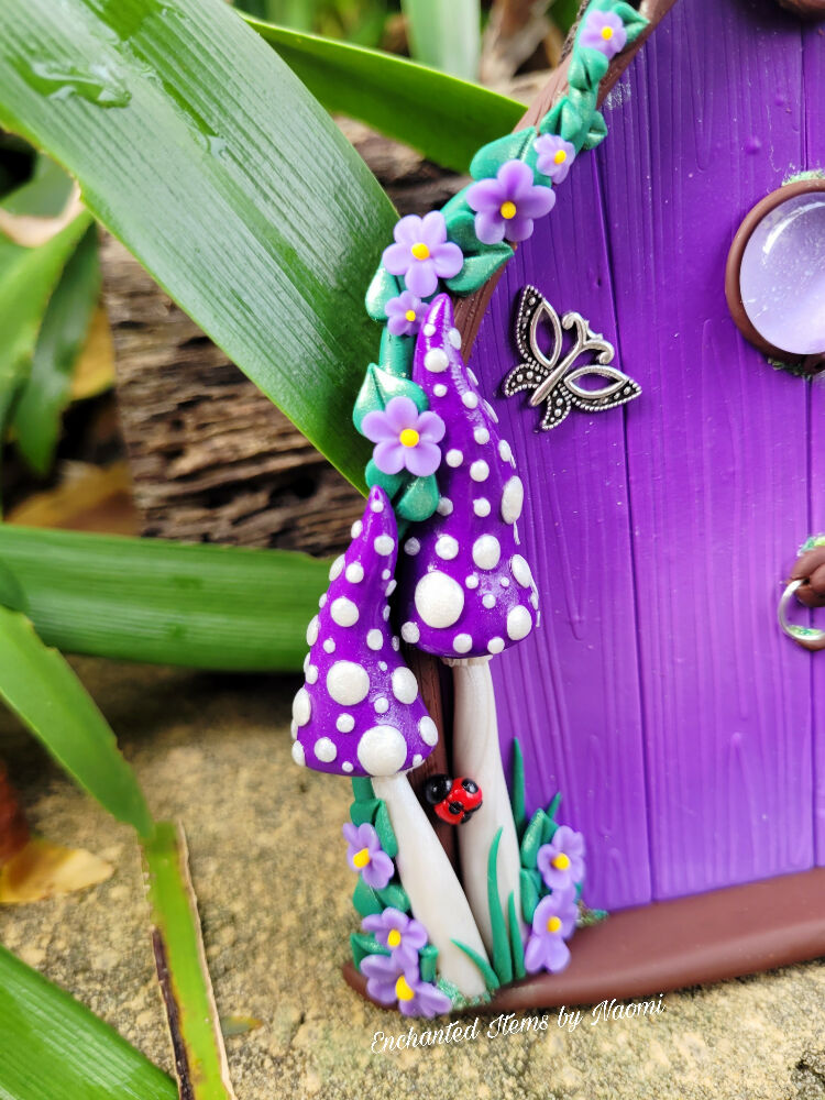 Pretty purple ombre flower Fairy door