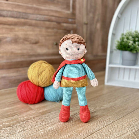 Crochet | Superhero Boy | Removable cape | 32cm