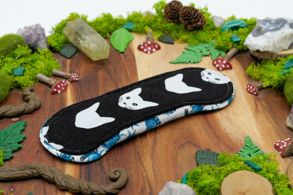 dig the flow reusables reusable cloth pad australian handmade black and white cotton lycra cats blue crabs cotton unique one-of-a-kind versodile moonrise menstrual health business