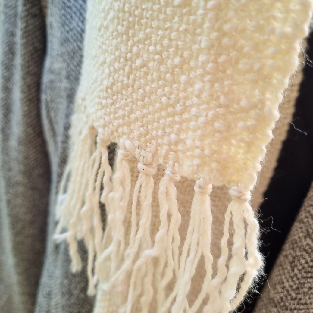 australian-artist-handmade-handwoven-cream-scarf-5