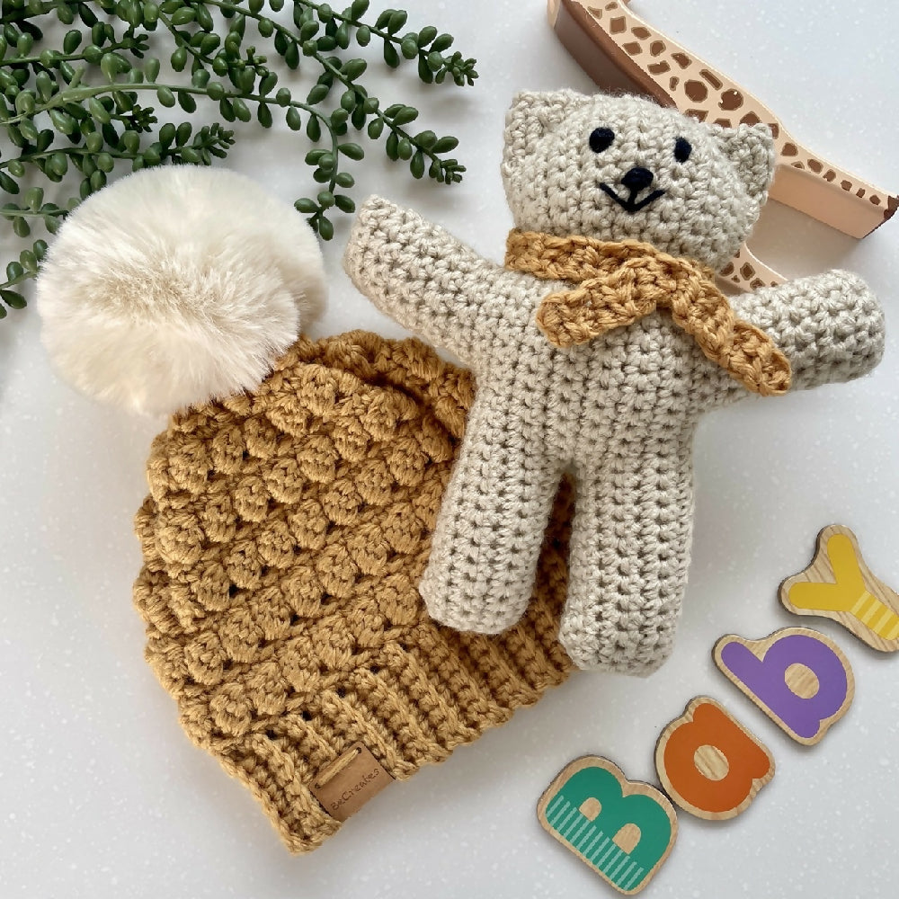 Handmade-newborn-baby-bundle-gift-set_Mustard-beanie-teddy-bear