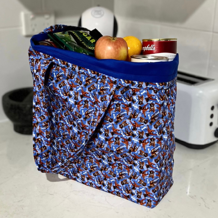 Grocery Tote ... Boxer ... Lined with storage pouch .. (mini-scale)