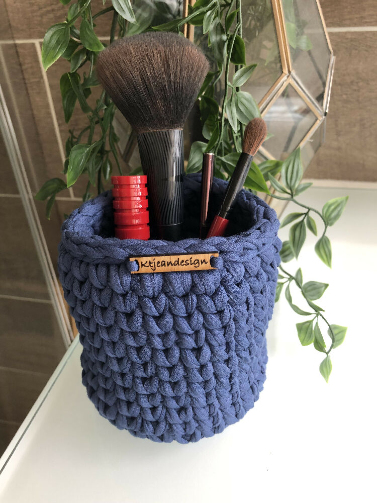 Cosmetic-Makeup-Basket