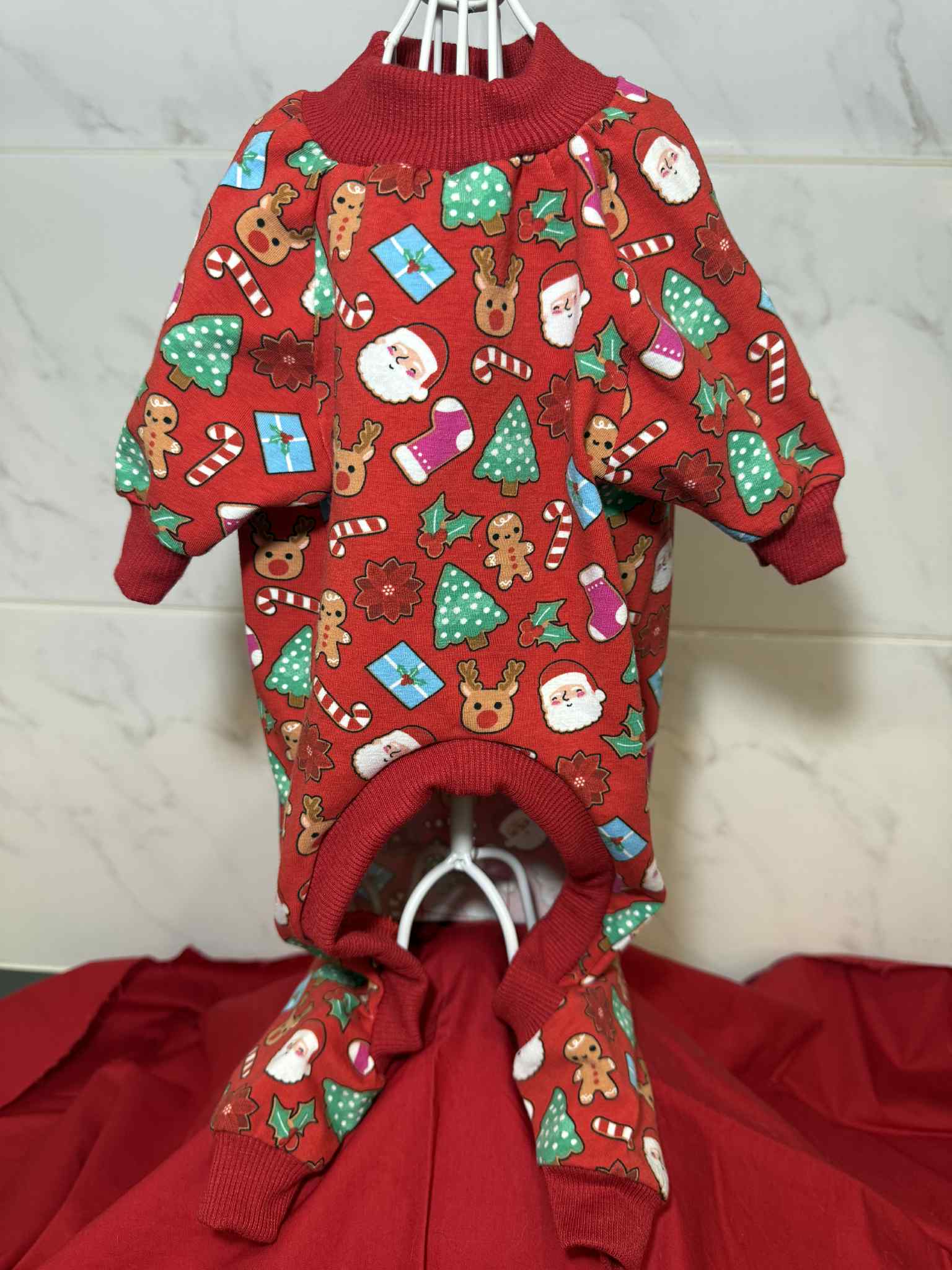 Christmas clothes pyjamas, t-shirts for standard dogs, dachshund, chihuahua, Sphynx cats, pets