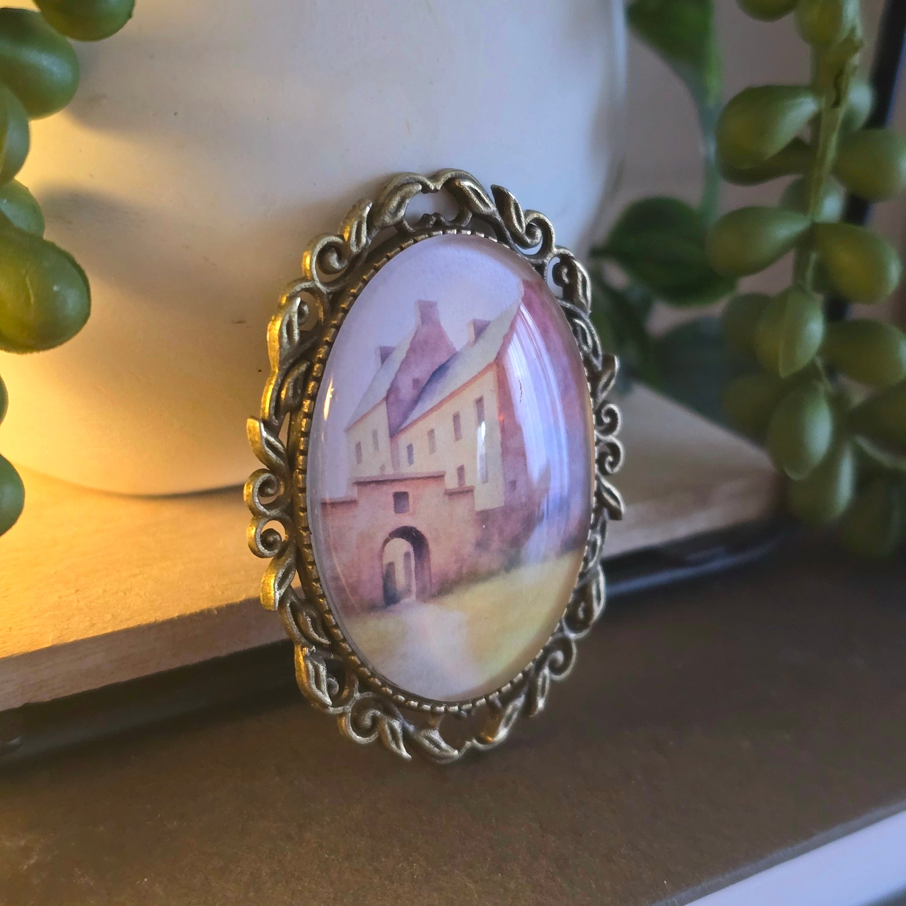 Midhope Castle Brooch | Inspired by Lallybroch on Outlander - Colour