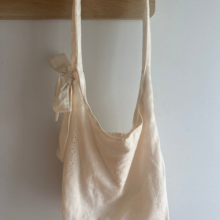 Handmade Bow Shoulder Bag - Cream