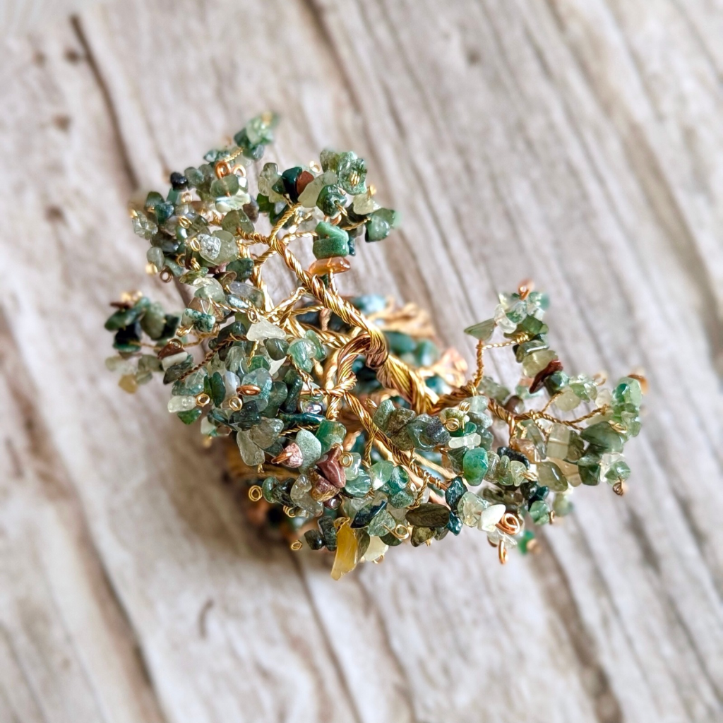 Indian agate crystal tree sculpture | Moss agate base | Handmade copper wire tree