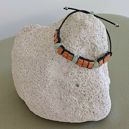 Little Things palm leaf bracelet with Green Aventurine beads