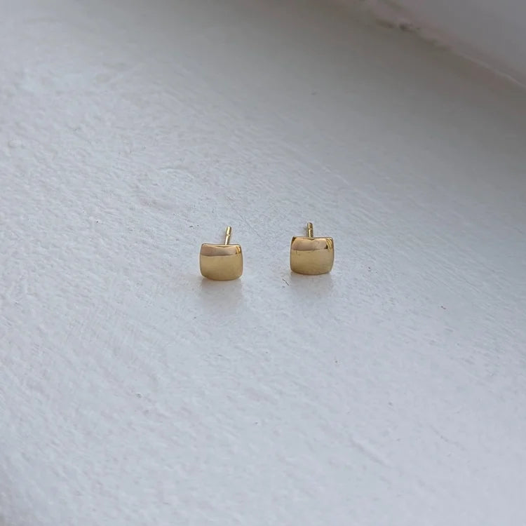 gold plated med domed square studs