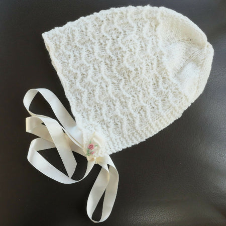 Bonnets for little princesses. Homecoming bonnets. wool. Free post