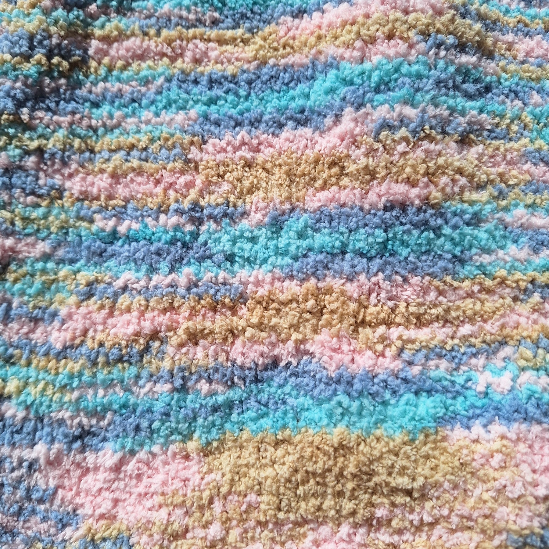 Girl's Handknitted Jumper Pullover Sweater Sz 6-8 Yrs