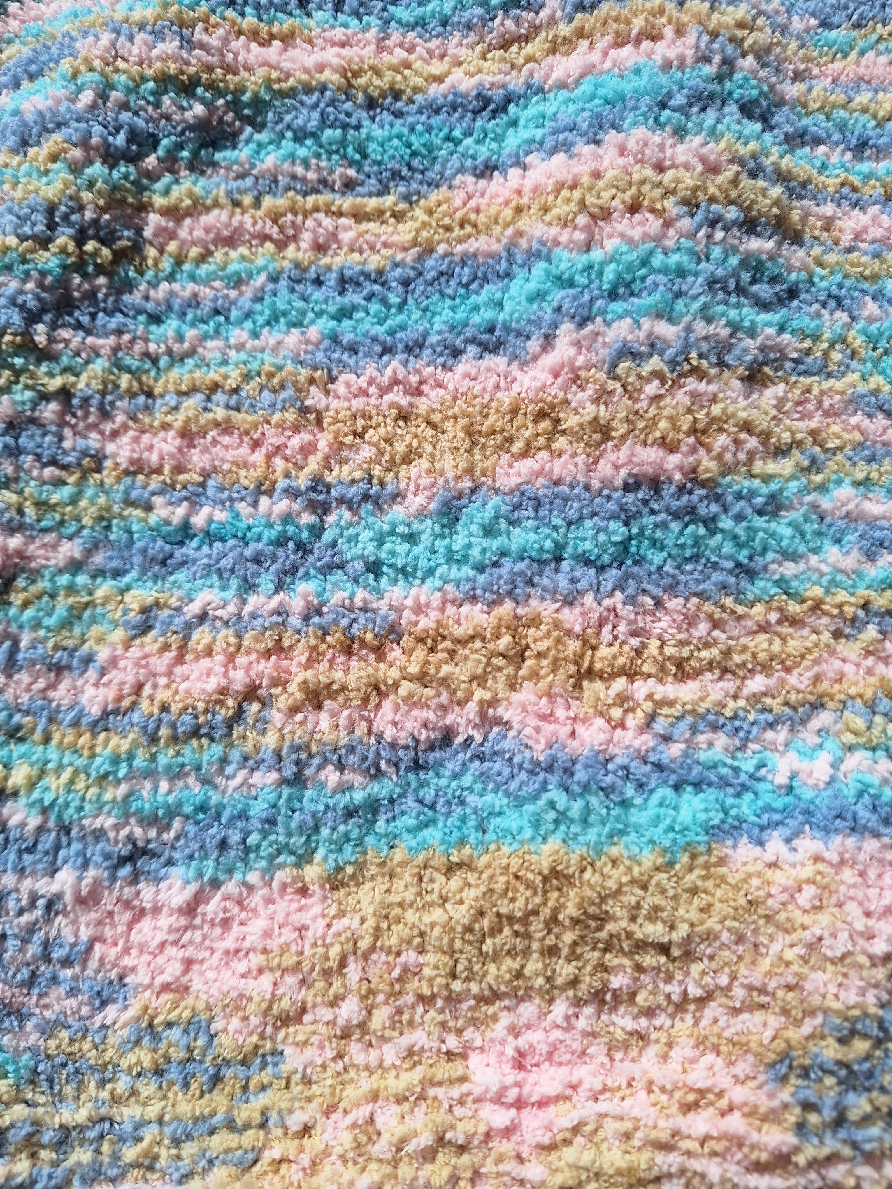 Girl's Handknitted Jumper Pullover Sweater Sz 6-8 Yrs