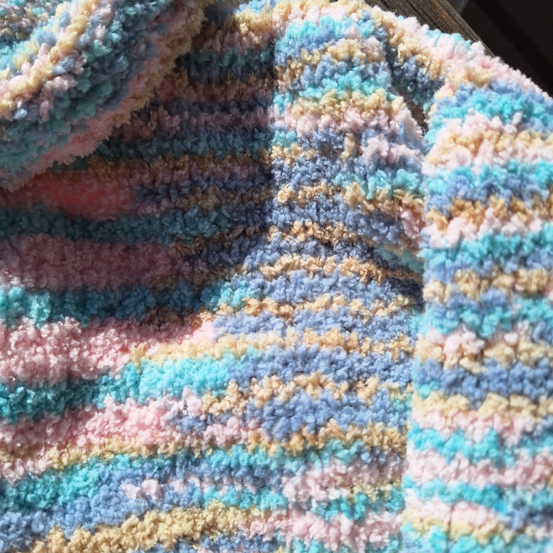Girl's Handknitted Jumper Pullover Sweater Sz 6-8 Yrs