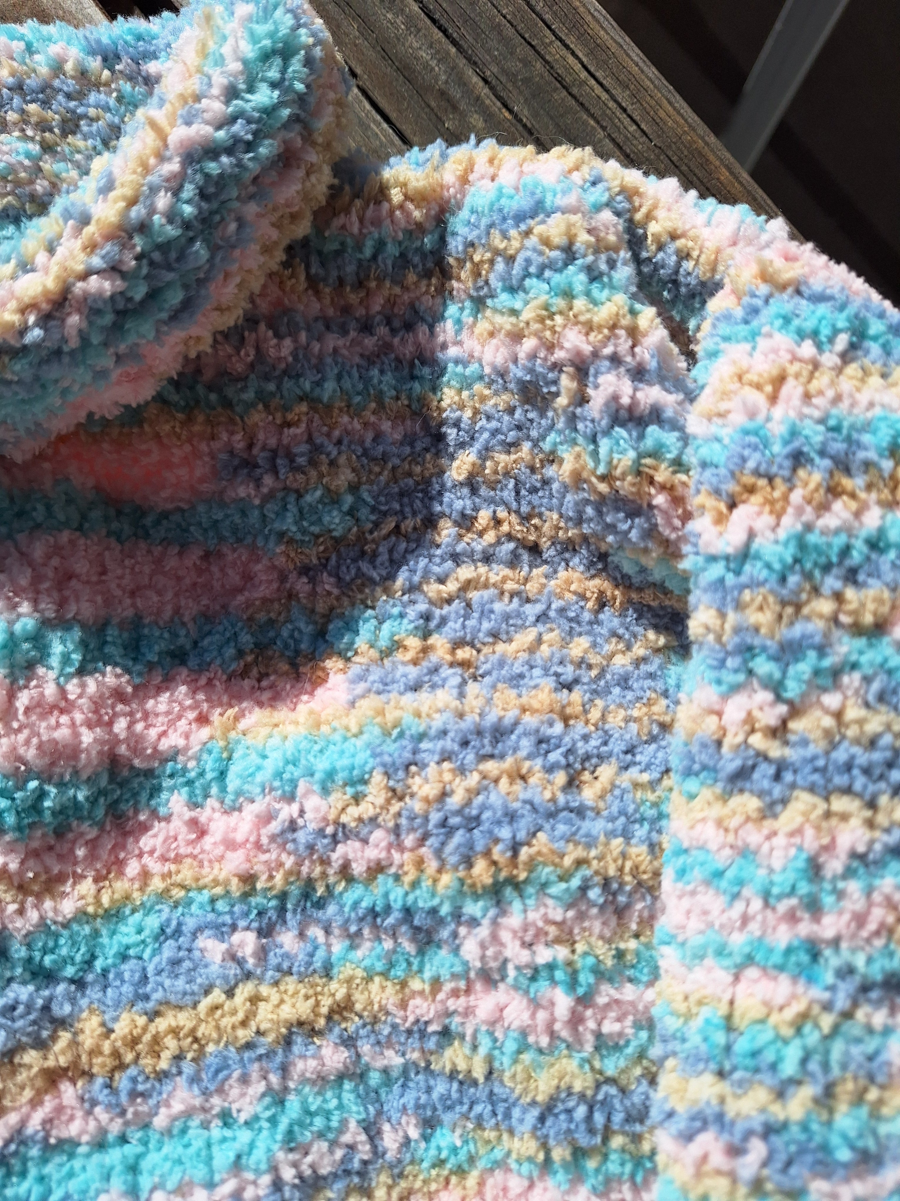 Girl's Handknitted Jumper Pullover Sweater Sz 6-8 Yrs