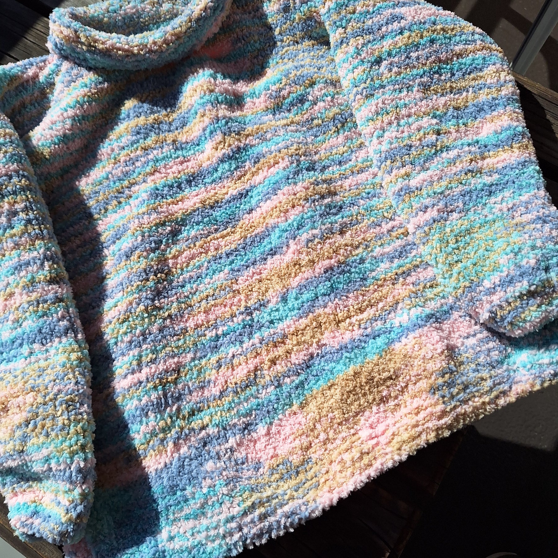 Girl's Handknitted Jumper Pullover Sweater Sz 6-8 Yrs