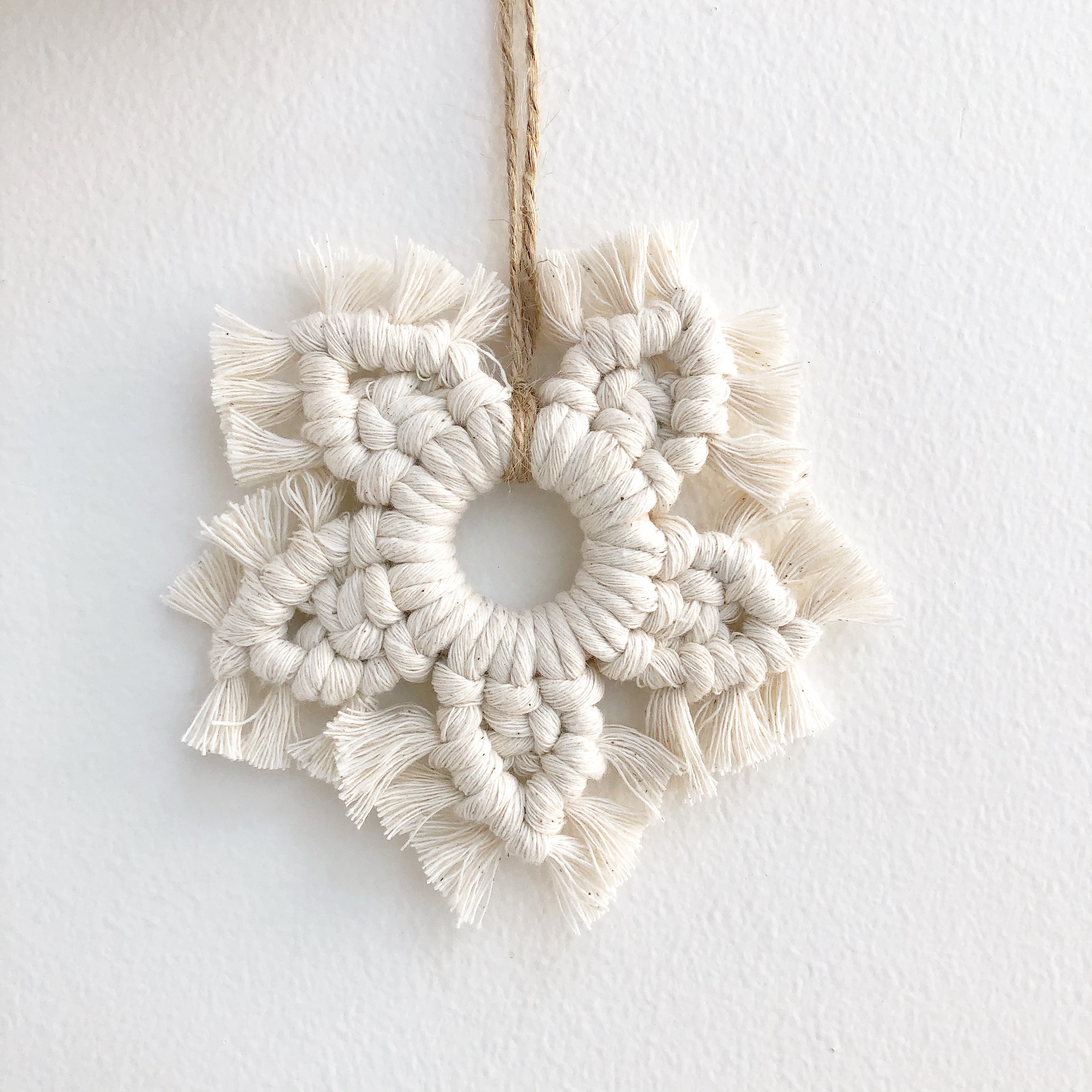 Macrame Christmas snowflake ornament - Set of 3