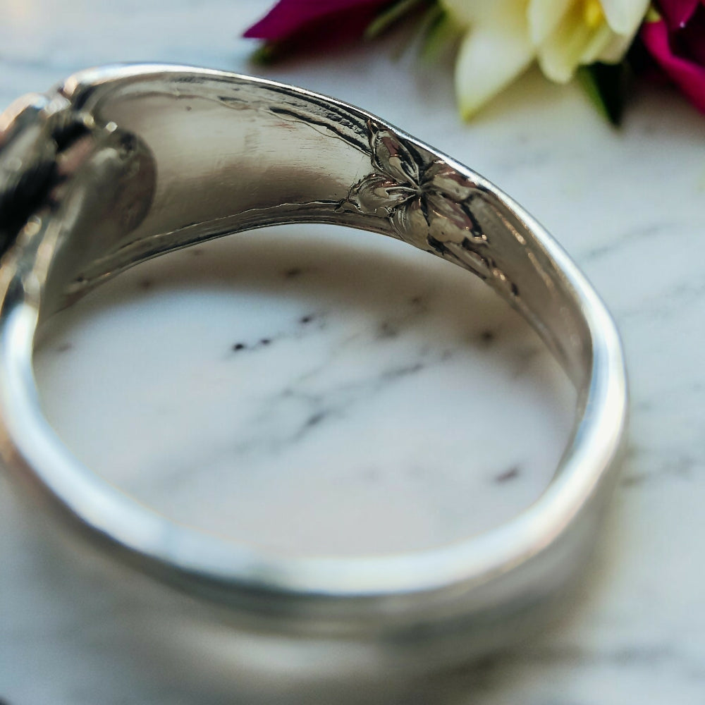 Nordic lily spoon ring