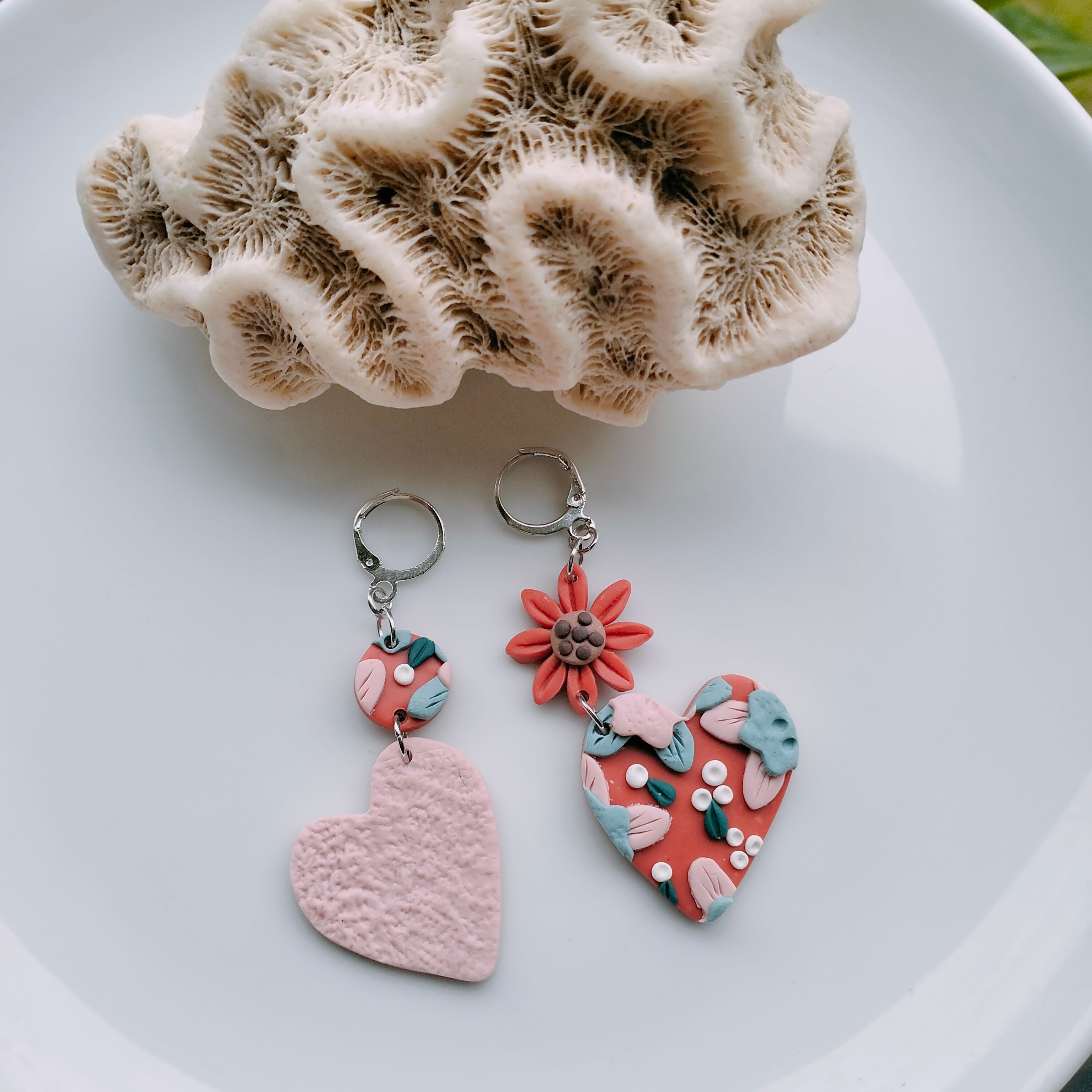 "Heart Frolics" Dangle Earrings - Blush & Cherry Pop