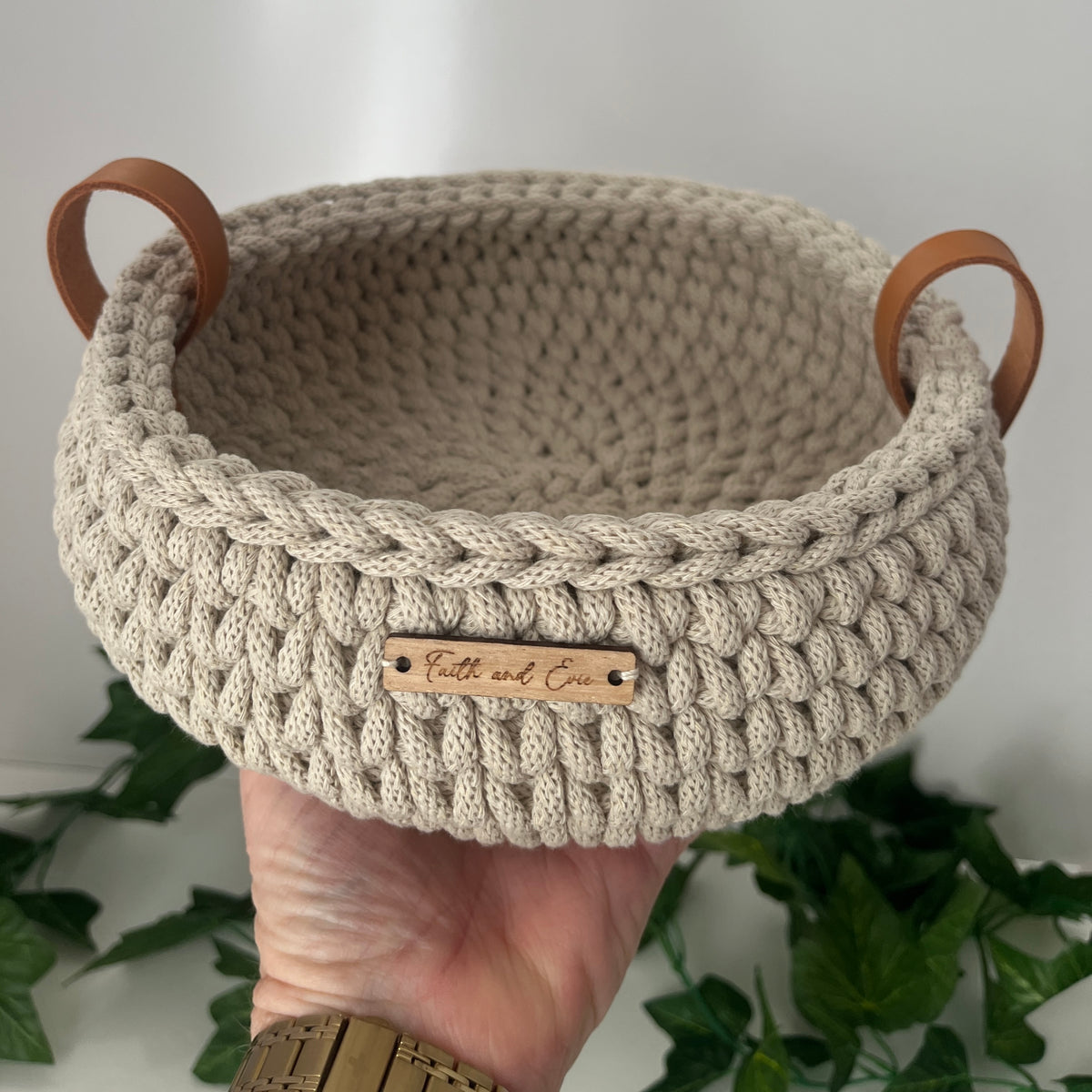 Crochet basket with handles - colour Cashmere Beige