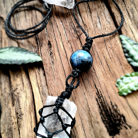 •| CLEAR QUARTZ | LAPIS LAZULI |• natural crystal necklace