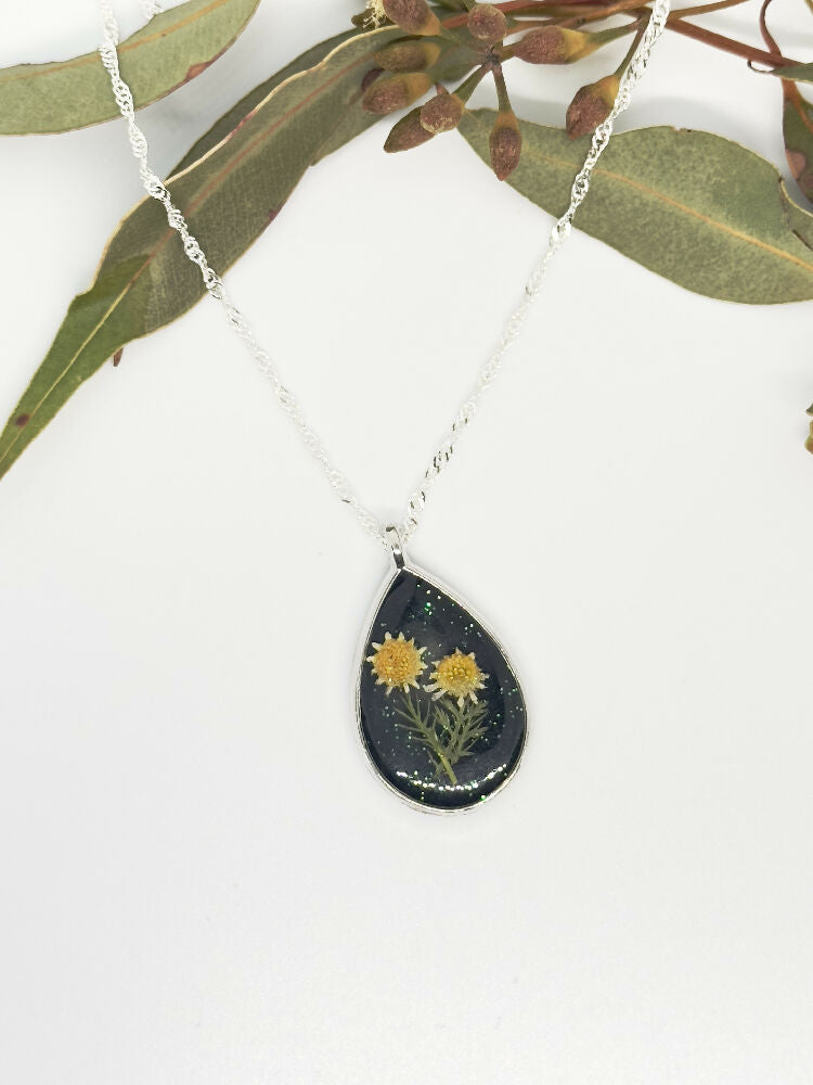 Australian Handmade Flower Necklace