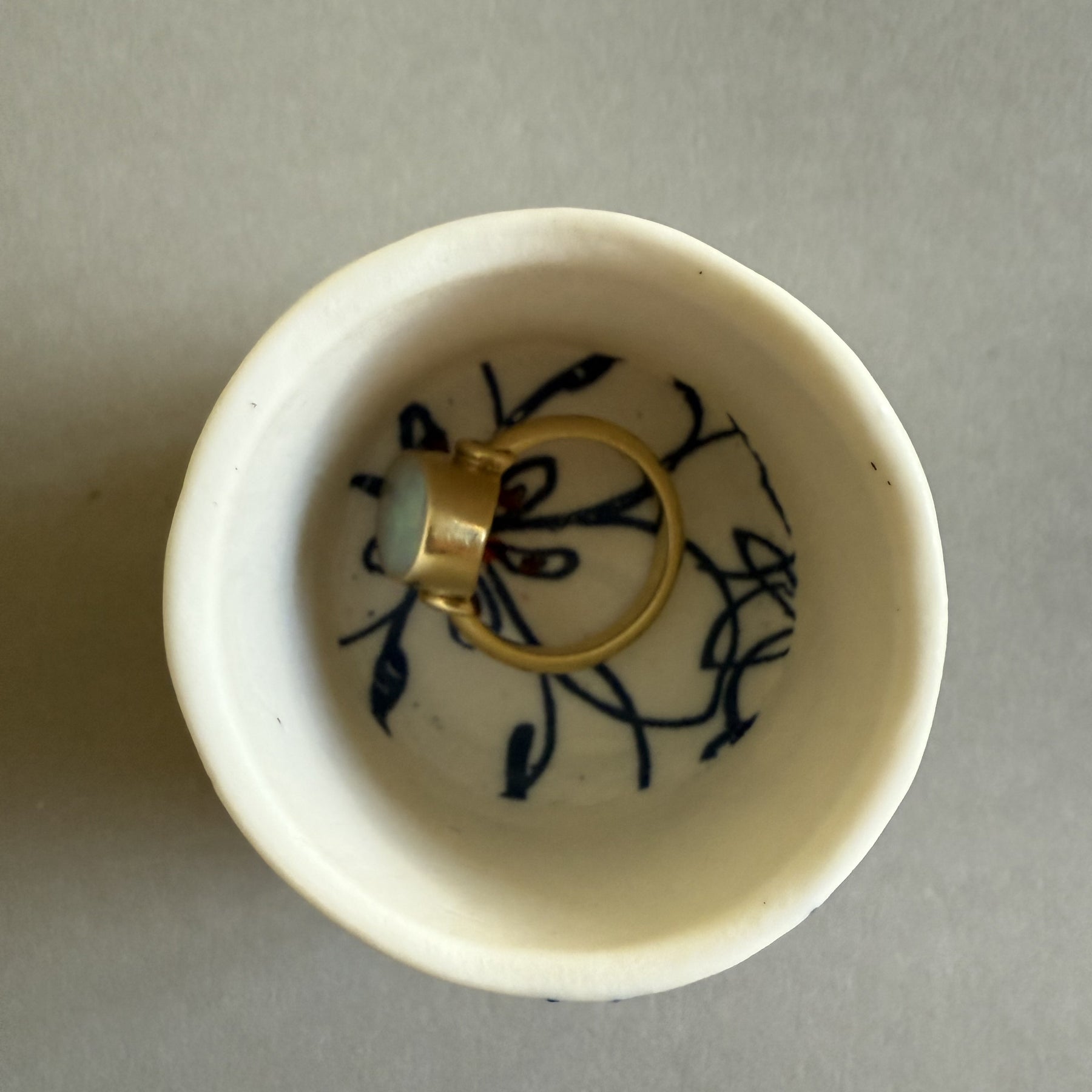 Keepsake flower trinket dish
