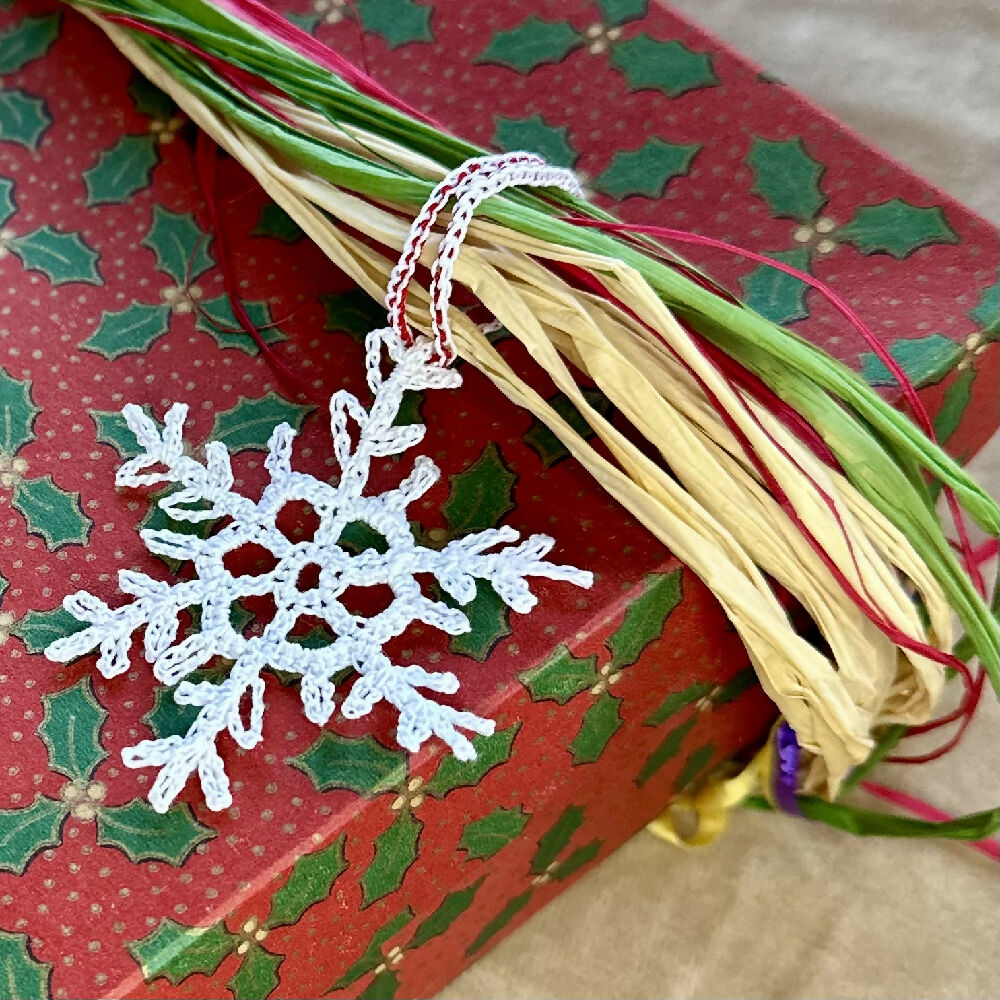 Handmade Snowflake, Christmas gift tag