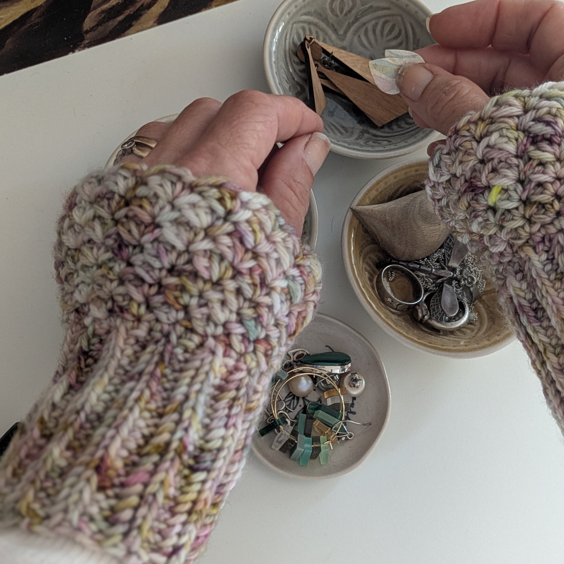 Ruffly Wrist Warmers Crochet Handwarmers Fingerless Gloves
