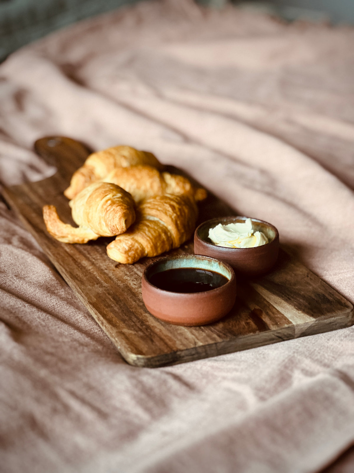 Small Ceramic Condiment/Dipping Bowl