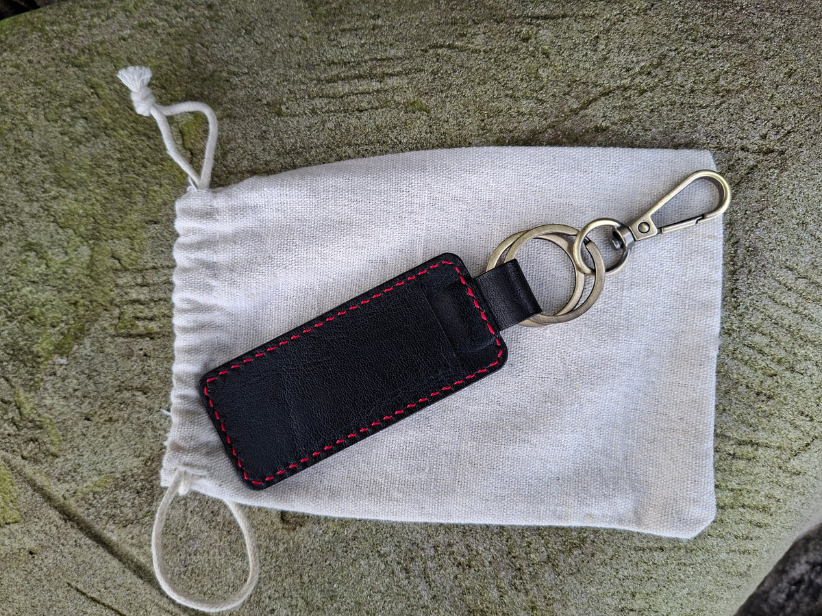 Keyring With Cash Insert - Red Thread Kangaroo Leather