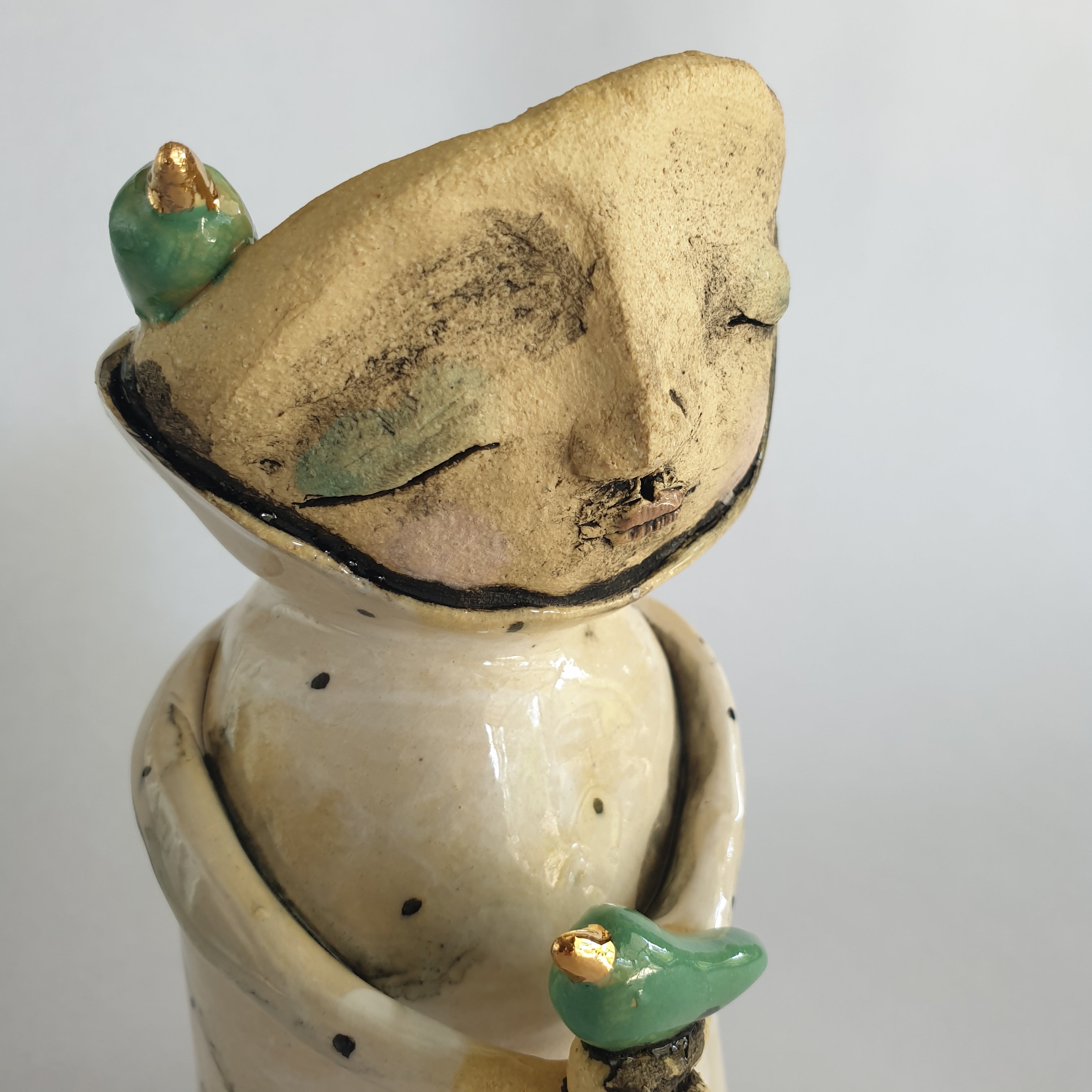 Little clay candlestick. Birds