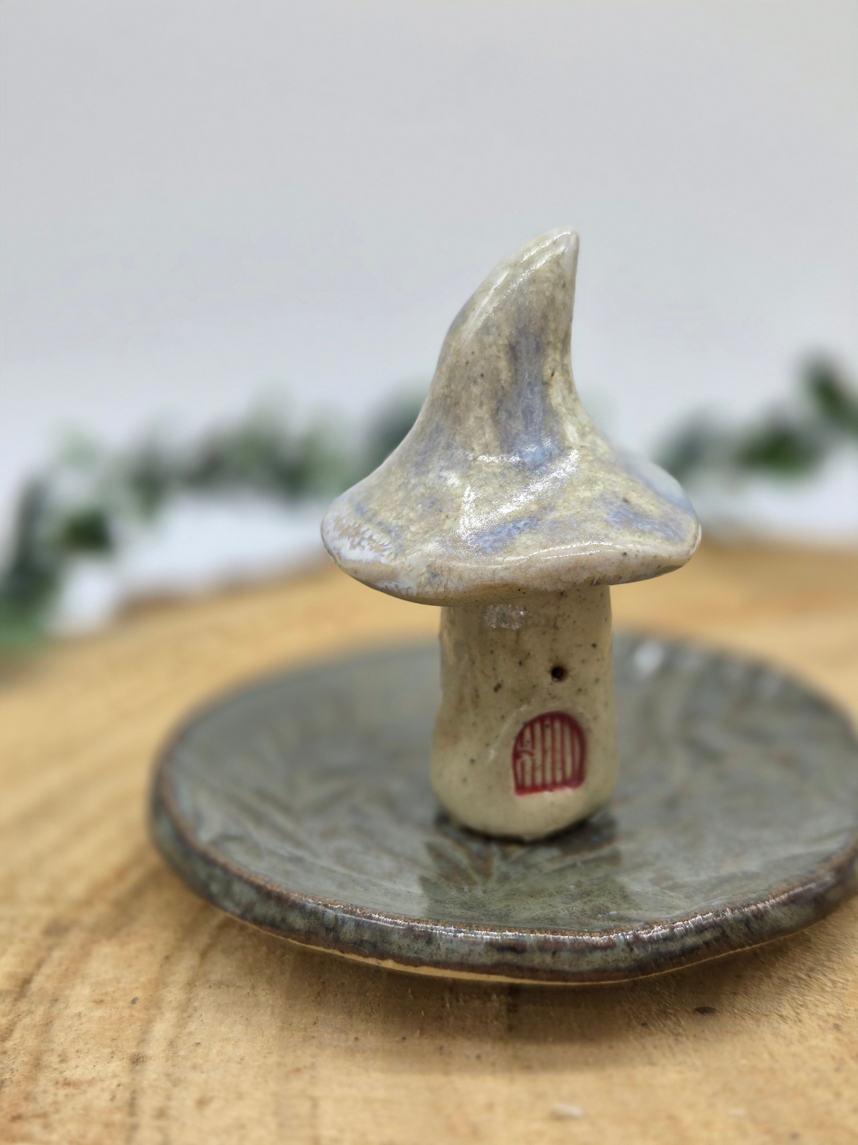 Toadstool Ring Dish Smoke and Moonlight