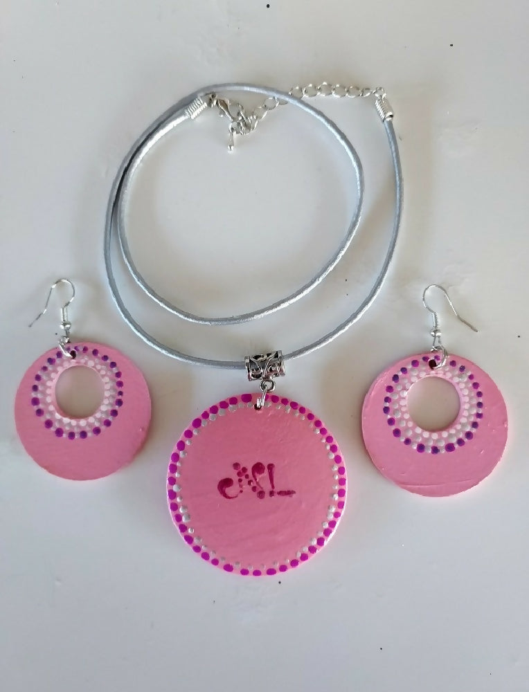 Stunning Dot Art Pendant and Earing set called "In The Pink"