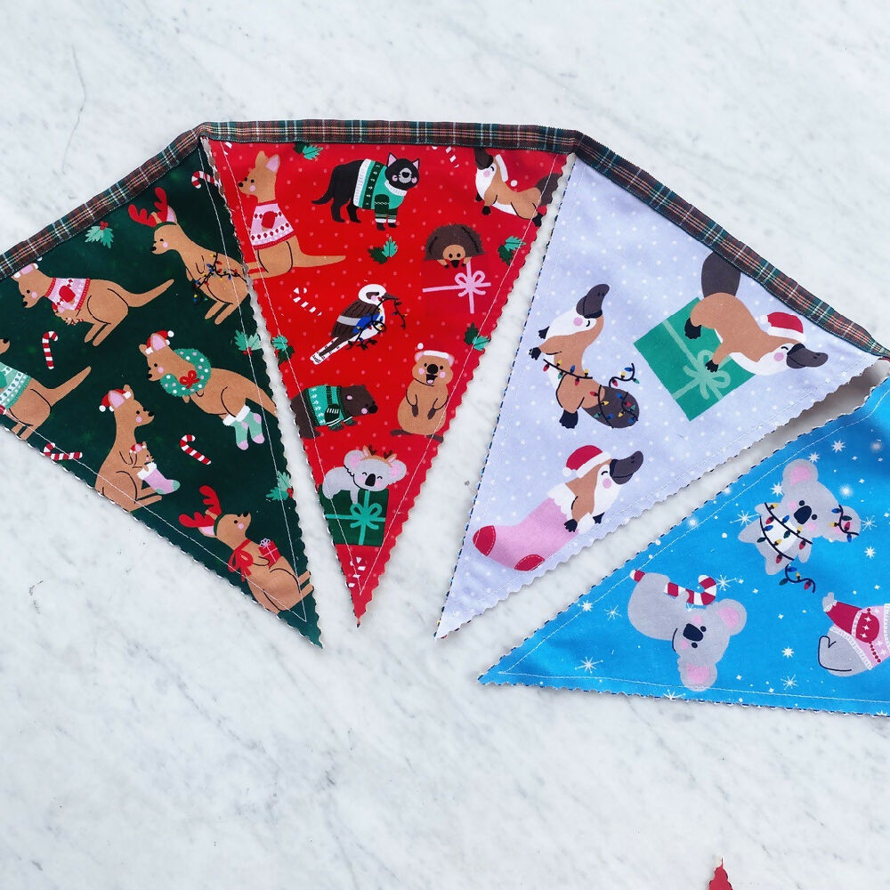 3Colourful Christmas bunting