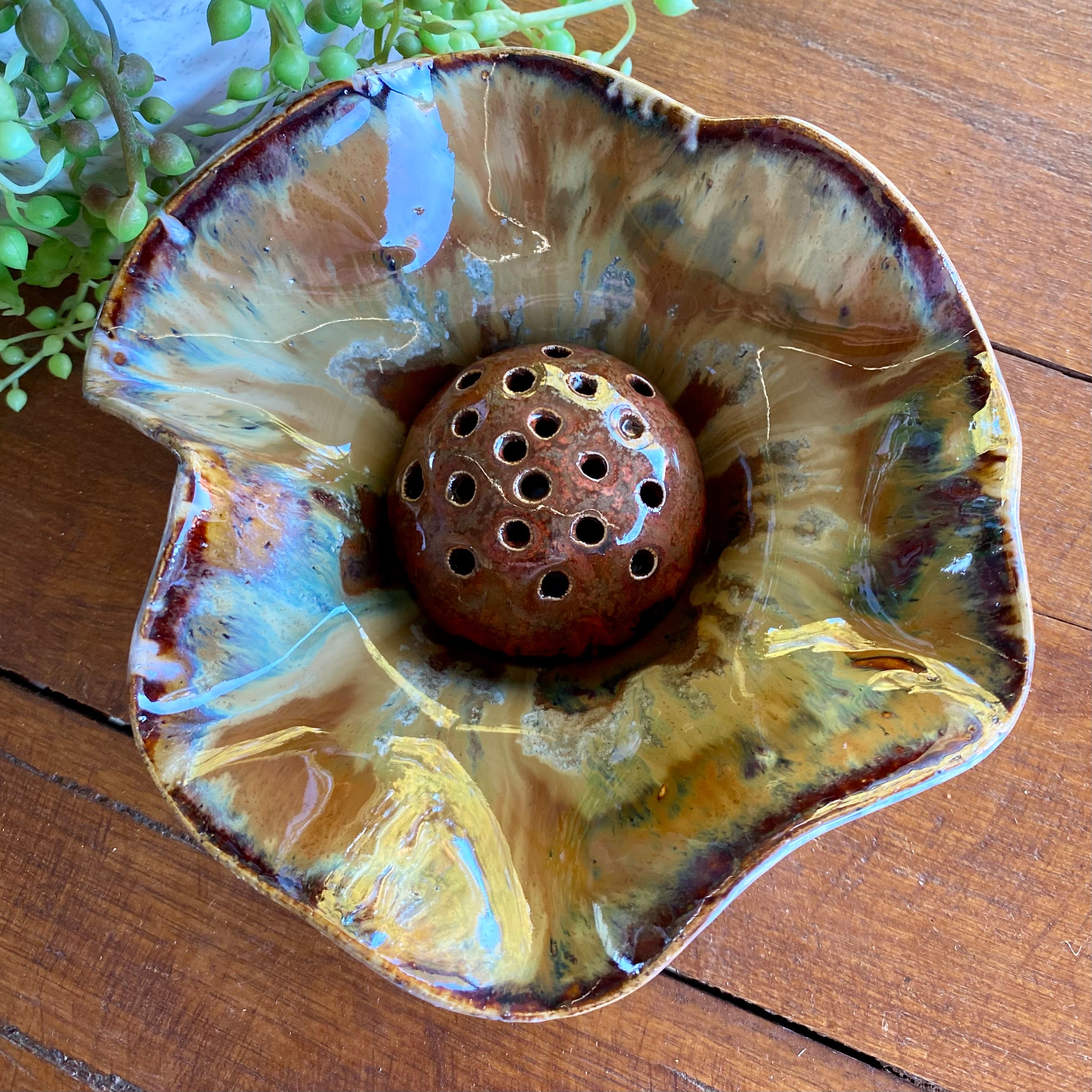 Organic Wave Bowls with Removable Dome Ikebana|Handmade Pottery