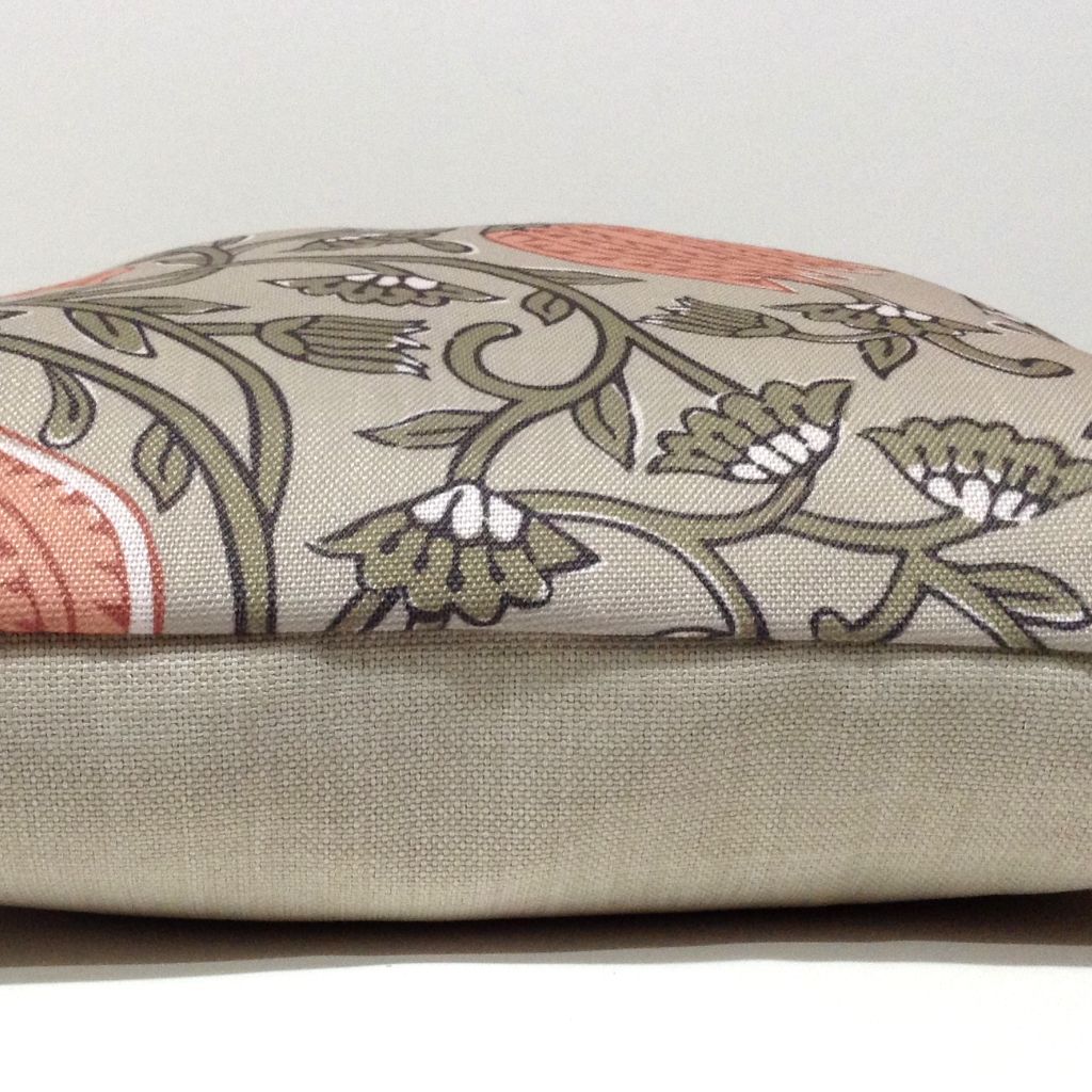 Elegant Native Floral Cushion Cover – Vintage Retro Style 45x45cm.