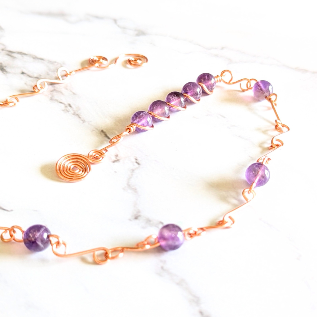 Amethyst crystal intention suncatcher - Peace & creativity - Handmade gift
