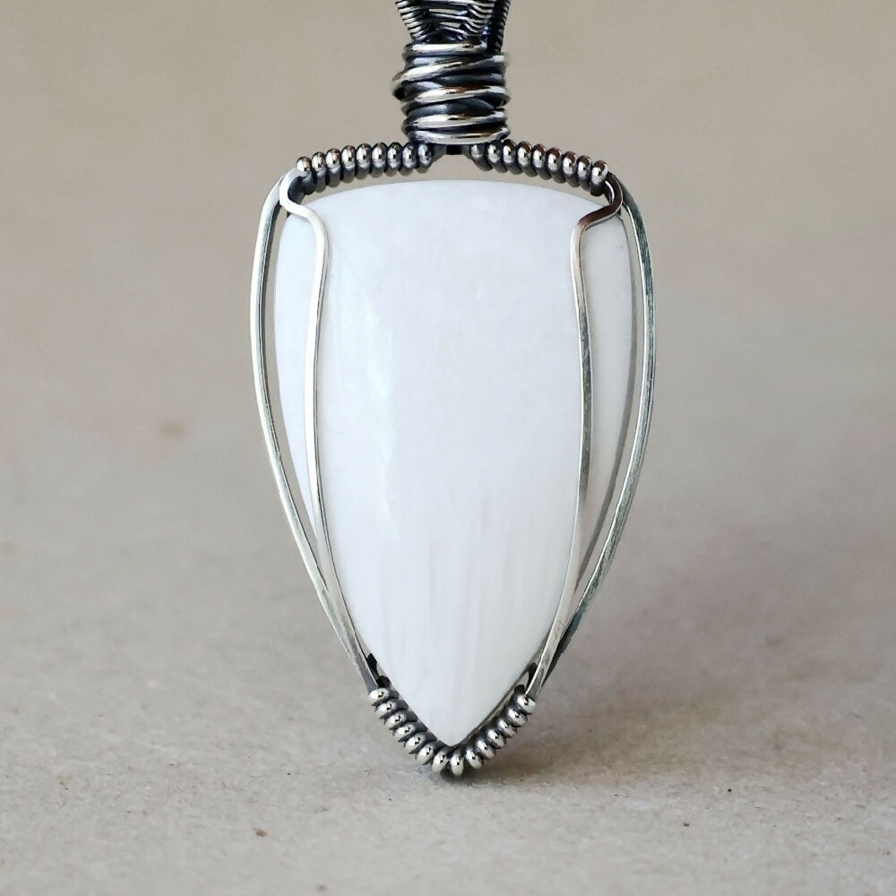 PJS06148_02_ScolecitePendant