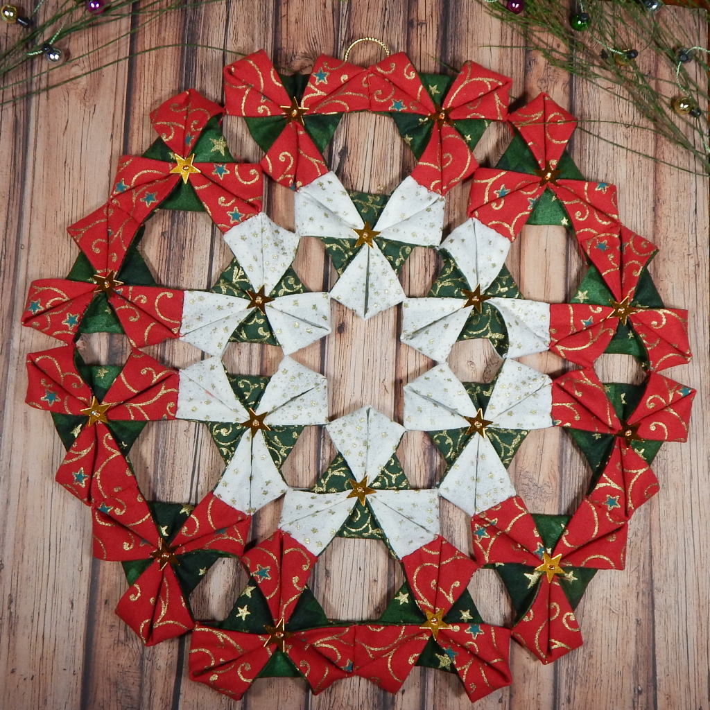 Hanging Origami Christmas Wreath, Folded Fabric Christmas Wreath